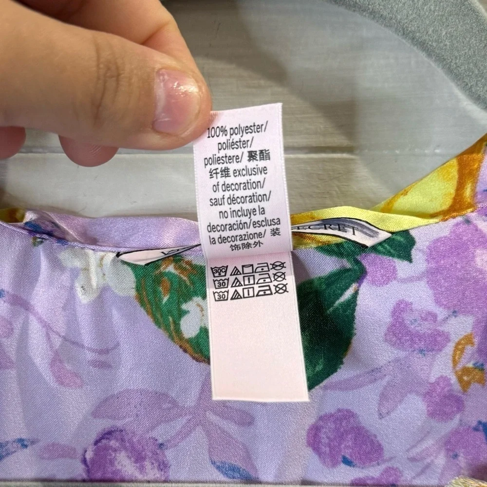 Victoria's Secret NWOT Floral Purple Satin Pajama Top Size Medium